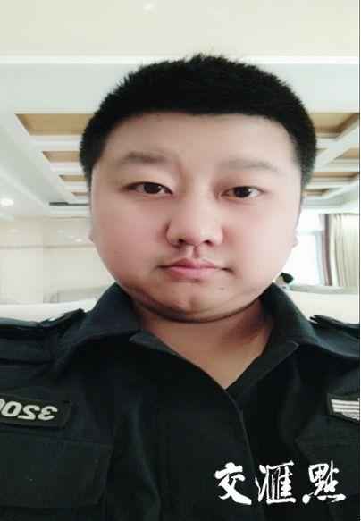 90后辅警倒在抗疫一线,父亲为他继续坚守岗位